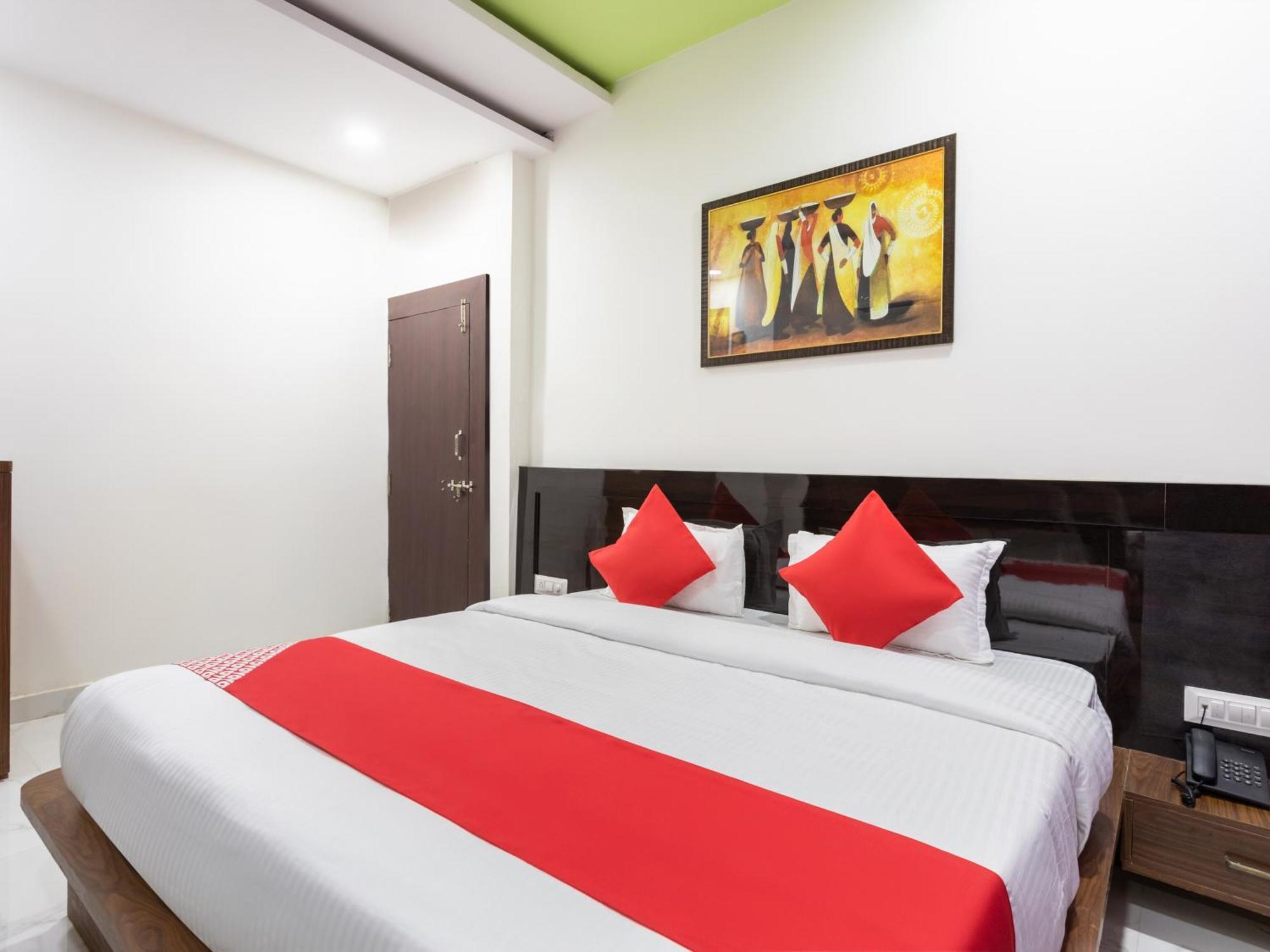Hotel O Savitri Regency Бхопал Экстерьер фото