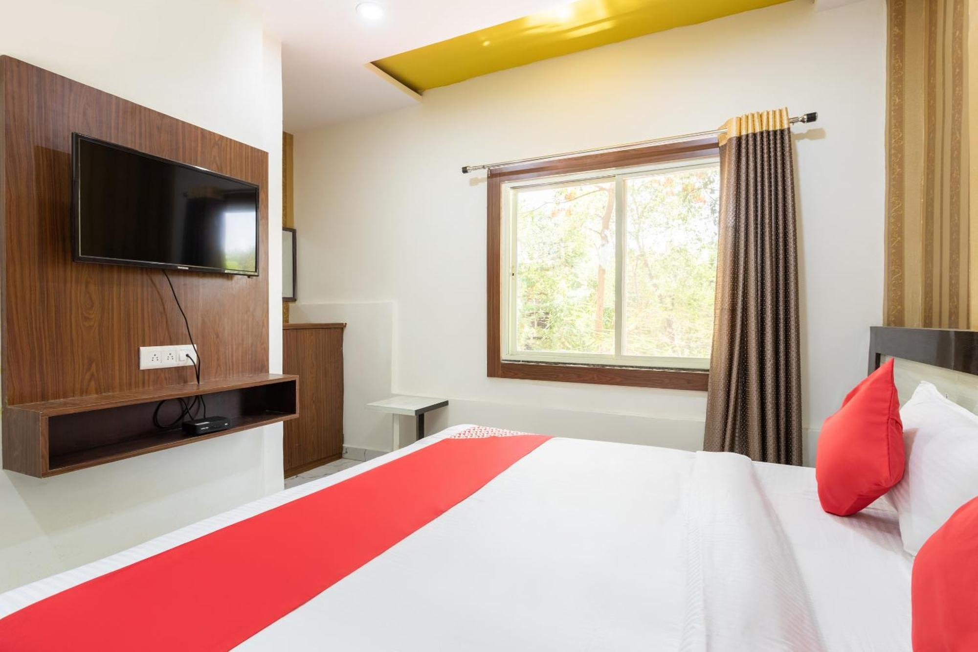 Hotel O Savitri Regency Бхопал Экстерьер фото